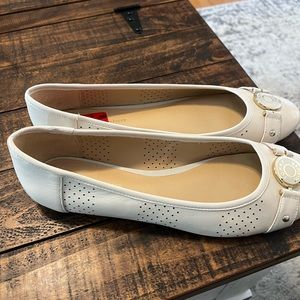 Tommy Hilfiger flats